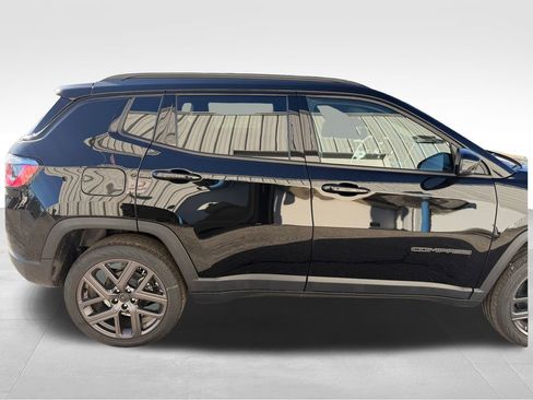 New 2026 Jeep Compass Limited image 6