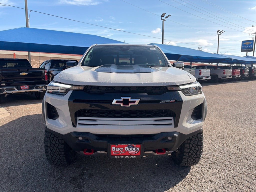 New 2026 Chevrolet Colorado ZR2 AWD/4WD image 2