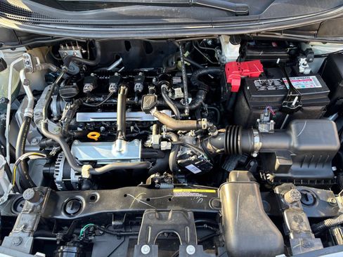 Used 2025 Nissan Versa SV FWD image 31