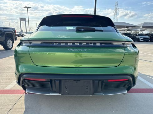 Used 2022 Porsche Taycan 4 Cross Turismo image 5