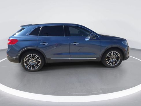 Used 2018 Lincoln MKX Reserve FWD image 9
