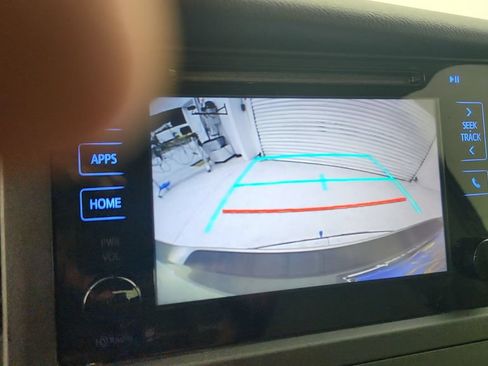 Used 2017 Toyota Sienna LE FWD image 15