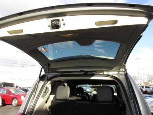 Used 2017 Dodge Grand Caravan SXT FWD image 24