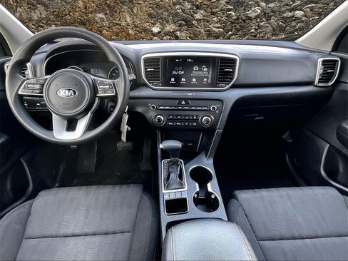 Used 2020 Kia Sportage LX image 13