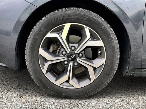 Used 2020 Kia Forte LXS image 8