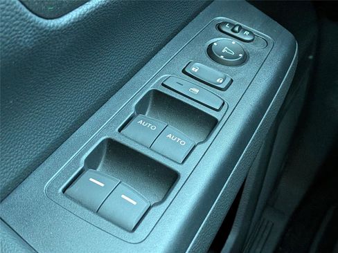 Used 2023 Honda CR-V EX image 27