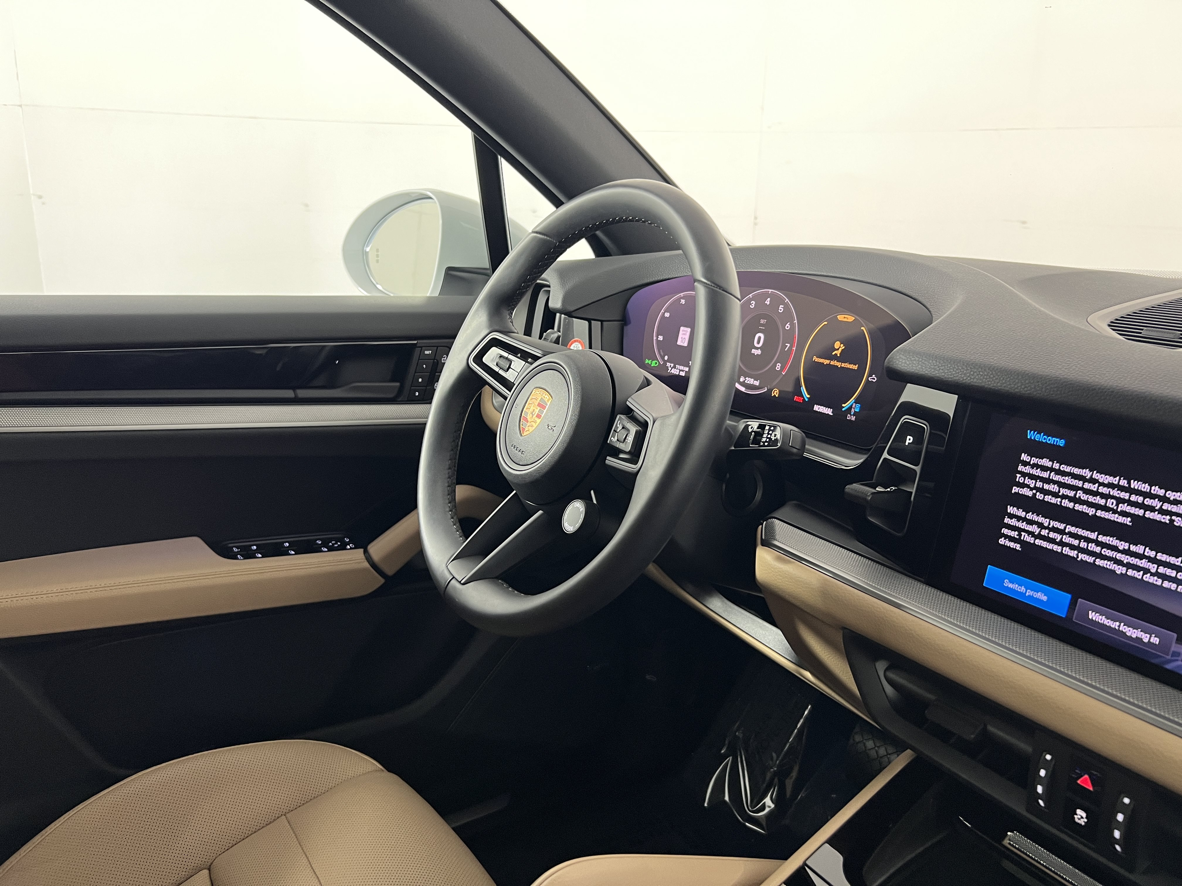 Certified 2026 Porsche Cayenne AWD/4WD image 12