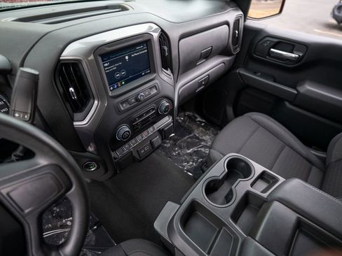 Certified 2023 Chevrolet Silverado 1500 Custom image 22