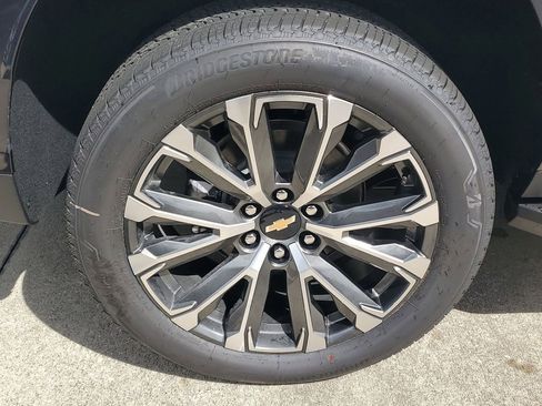 New 2026 Chevrolet Tahoe High Country w/ Sun And Tow Package image 5