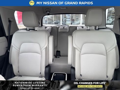 New 2026 Nissan Pathfinder SL image 21