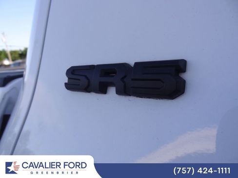 Used 2025 Toyota Tundra SR5 w/ SR5 Premium Package AWD/4WD image 9