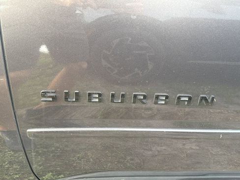 Used 2018 Chevrolet Suburban Premier w/ RST Edition RWD image 7