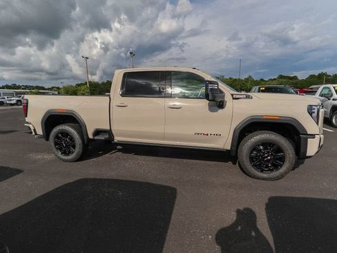 New 2026 GMC Sierra 2500 AT4 w/ AT4 Premium Plus Package AWD/4WD image 11