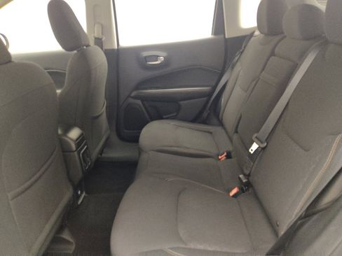 Used 2018 Jeep Compass Sport FWD image 18