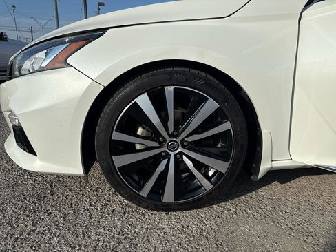 Used 2020 Nissan Altima 2.0 Platinum image 28