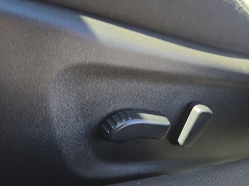 Used 2025 Nissan Altima 2.5 SV image 14