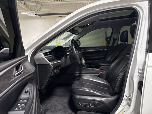 Used 2021 Jeep Grand Cherokee L Limited AWD/4WD image 21