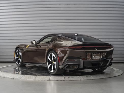 Used 2025 Ferrari 12Cilindri RWD image 3
