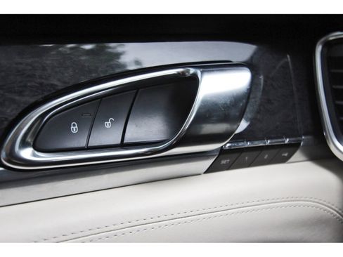 Used 2016 Porsche Panamera 4 Edition AWD/4WD image 22