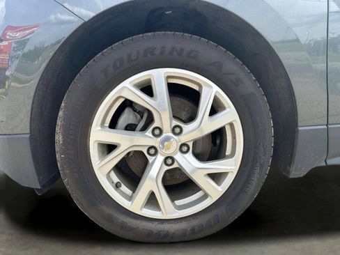 Used 2018 Chevrolet Equinox LT FWD image 40