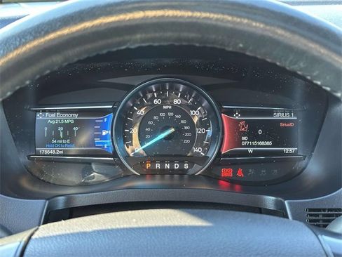 Used 2017 Ford Explorer XLT w/ Equipment Group 202A image 16