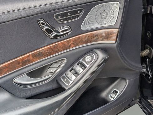 Used 2018 Mercedes-Benz S 560 4MATIC Sedan image 16