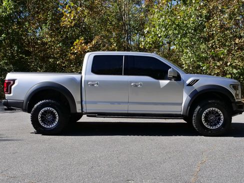 Used 2019 Ford F150 Raptor w/ Equipment Group 802A Luxury image 43