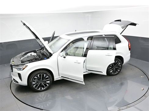 New 2026 Volvo XC90 B6 Ultra image 53
