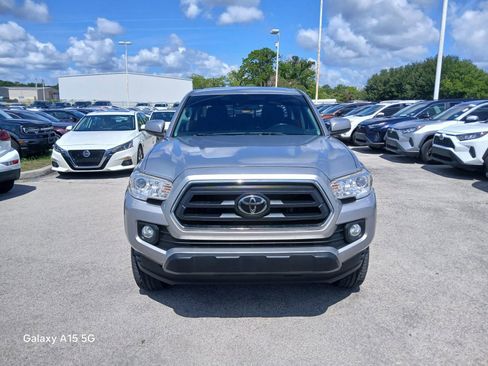 Used 2021 Toyota Tacoma SR5 RWD image 3