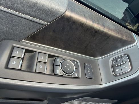 Used 2023 Ford F250 Lariat AWD/4WD image 15