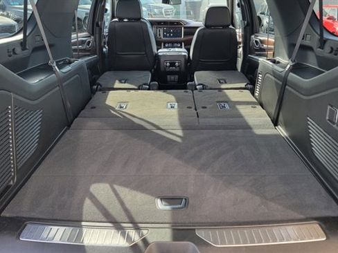 Used 2022 GMC Yukon XL Denali AWD/4WD image 64