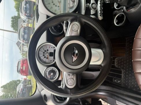 Used 2010 MINI Cooper Convertible FWD image 9