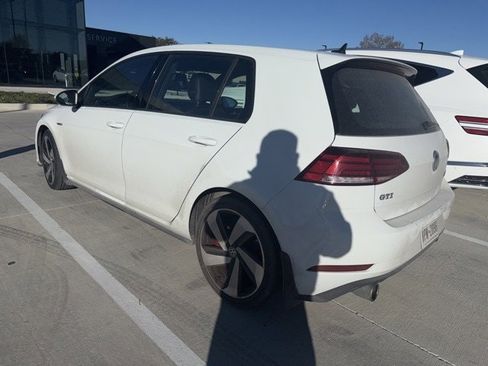 Used 2018 Volkswagen GTI SE w/ SE Leather Package image 2