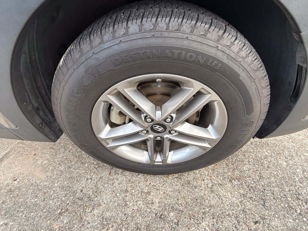 Used 2017 Hyundai Santa Fe Sport FWD image 30