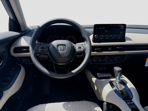 New 2026 Honda HR-V LX image 17