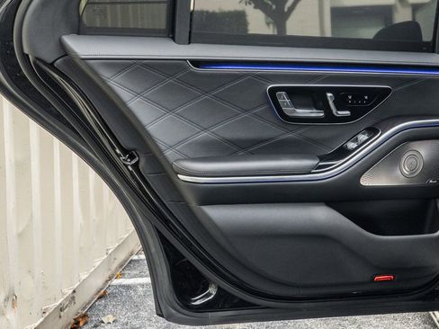 Used 2024 Mercedes-Benz S 63 AMG S image 29