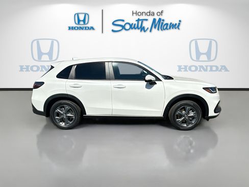 New 2026 Honda HR-V LX image 8