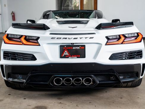 Used 2024 Chevrolet Corvette Z06 w/ LPO, Roadside Safety Package image 7