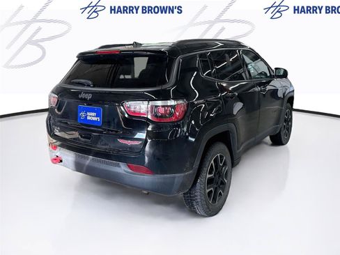 Used 2018 Jeep Compass Trailhawk w/ Leather Interior Group AWD/4WD image 10