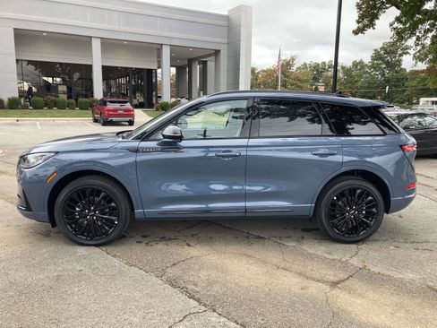 New 2026 Lincoln Corsair Premiere image 8