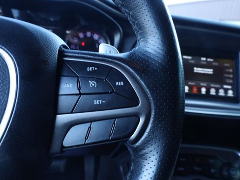 Used 2019 Dodge Challenger R/T w/ Driver Convenience Group image 27