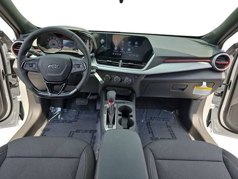 New 2026 Chevrolet Trax RS w/ Sunroof Package FWD image 10