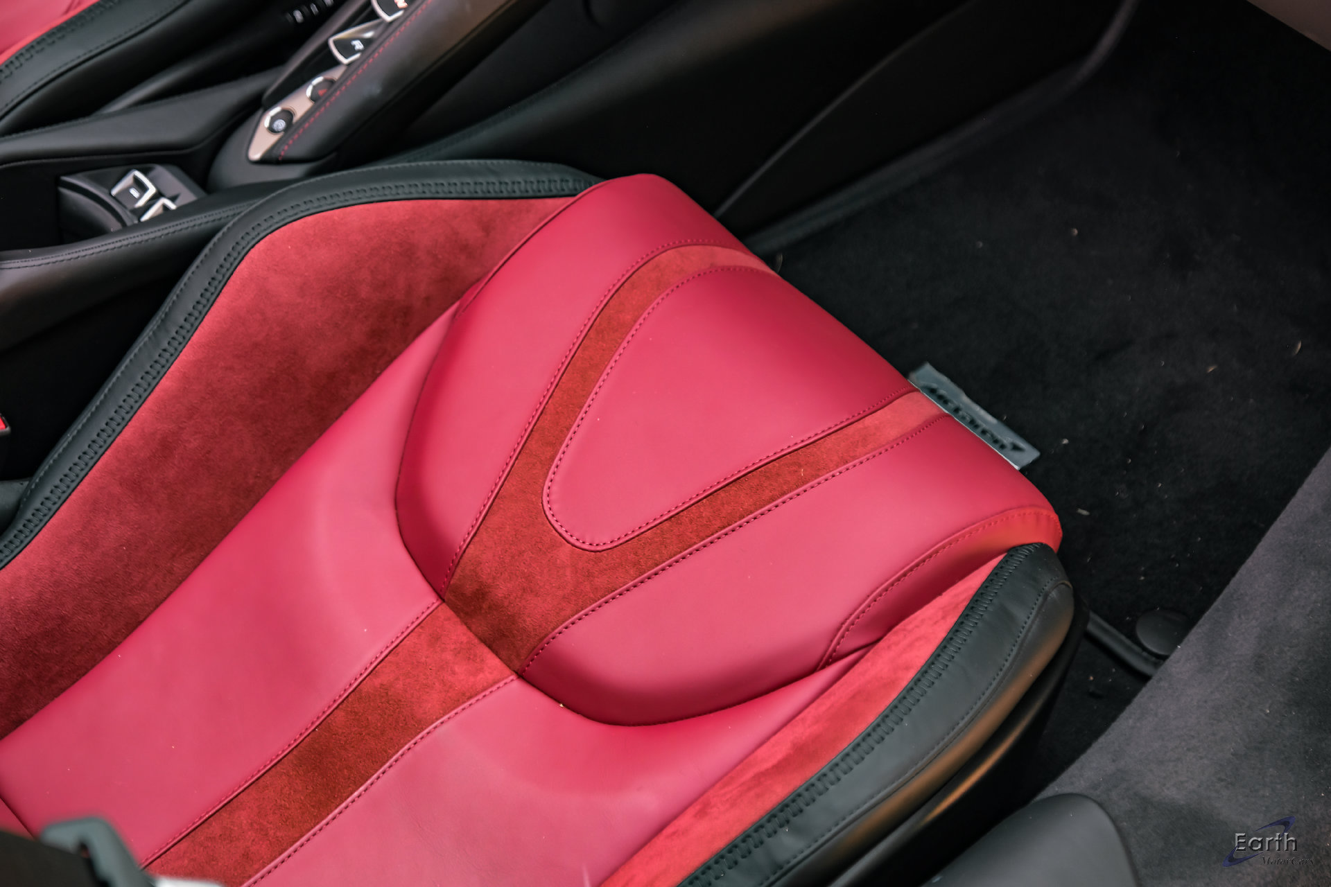 Used 2025 McLaren 750S Spider RWD image 73