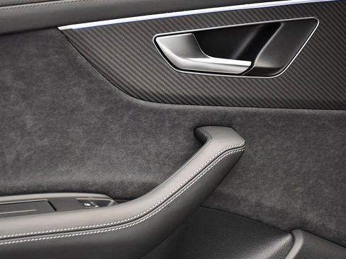 New 2026 Audi SQ8 Prestige image 38