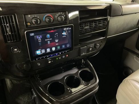 Used 2023 Chevrolet Express 2500 RWD image 16