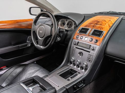 Used 2008 Aston Martin DB9 Volante RWD image 25