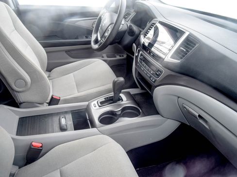 Used 2016 Honda Pilot EX image 4