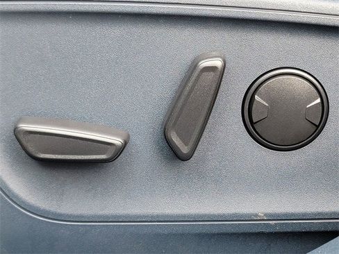 Certified 2022 Ford Maverick Lariat w/ Lariat Luxury Package image 3