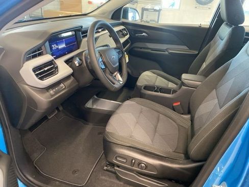New 2027 Chevrolet Bolt LT w/ Comfort Package FWD image 25