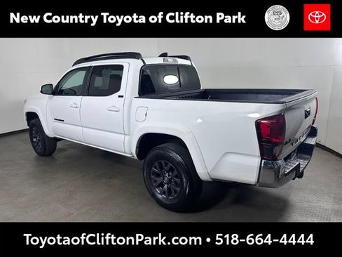 Used 2023 Toyota Tacoma SR5 AWD/4WD image 5